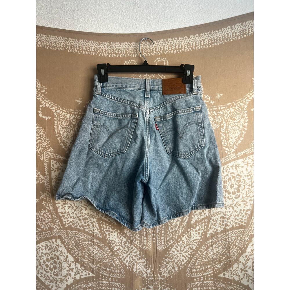 Levi’s High Baggy Shorts Size 24 Light Wash